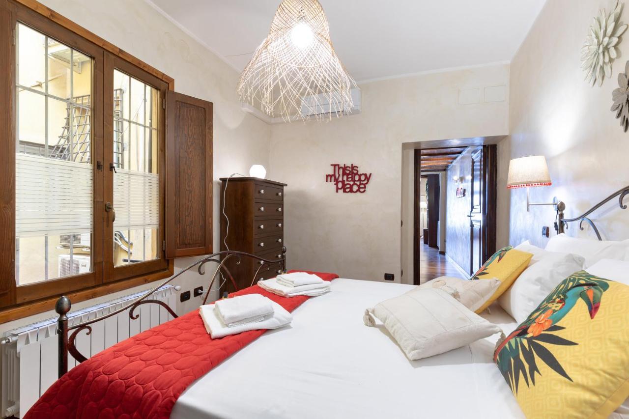 Rome As You Feel - Cancelleria Apartment In Navona Екстериор снимка